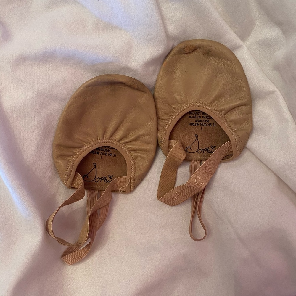 Dance half shoes capezio